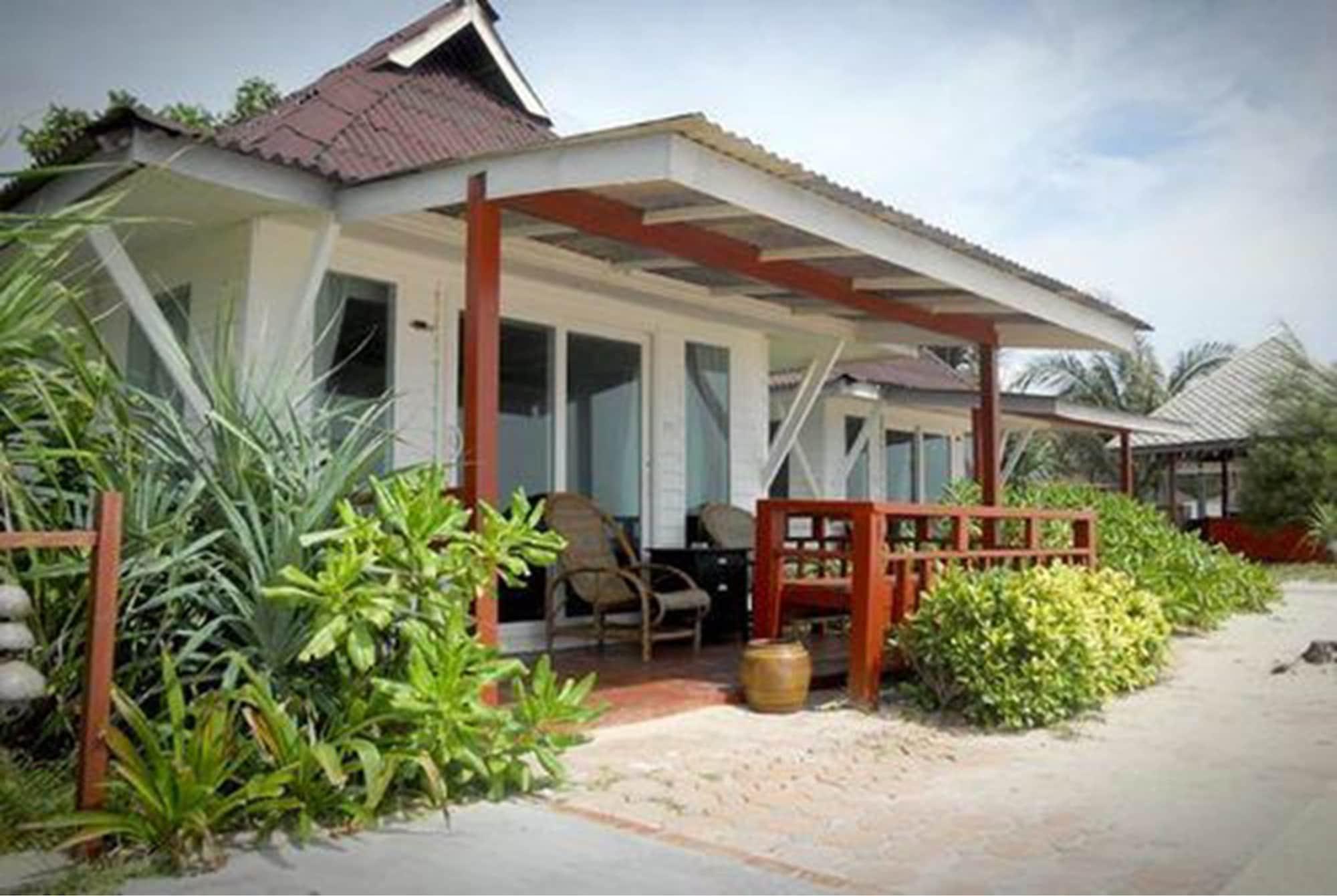 Nakara Long Beach Resort - Sha Extra Plus Koh Lanta Exterior photo
